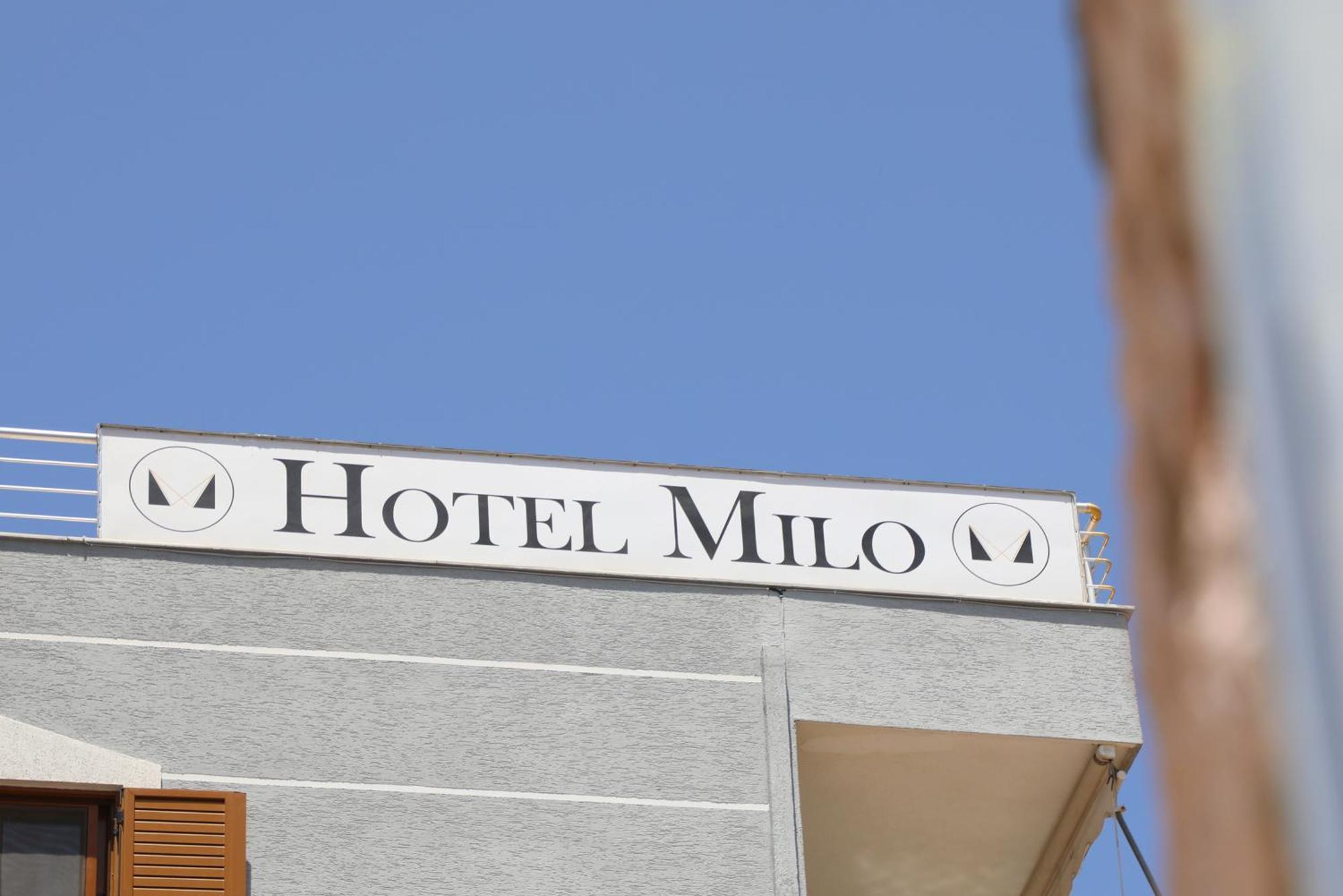 Milo 3*